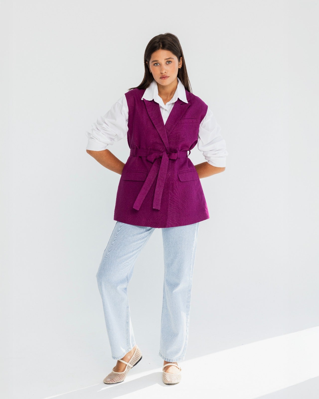SLEEVELESS LINEN BLAZER