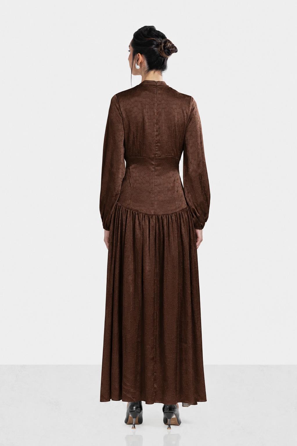 SOFT SATIN DRESS -BROWN – Pistage