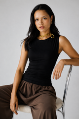FULL LINED SLEEVELESS BASIC TOP - BLACK