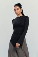 RUCHED HOODED TOP -BLACK