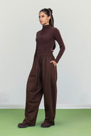 ESSENTIAL RIBBED TOP -BROWN