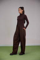 STRAIGHT-LEG PINTUCK PANTS -BROWN