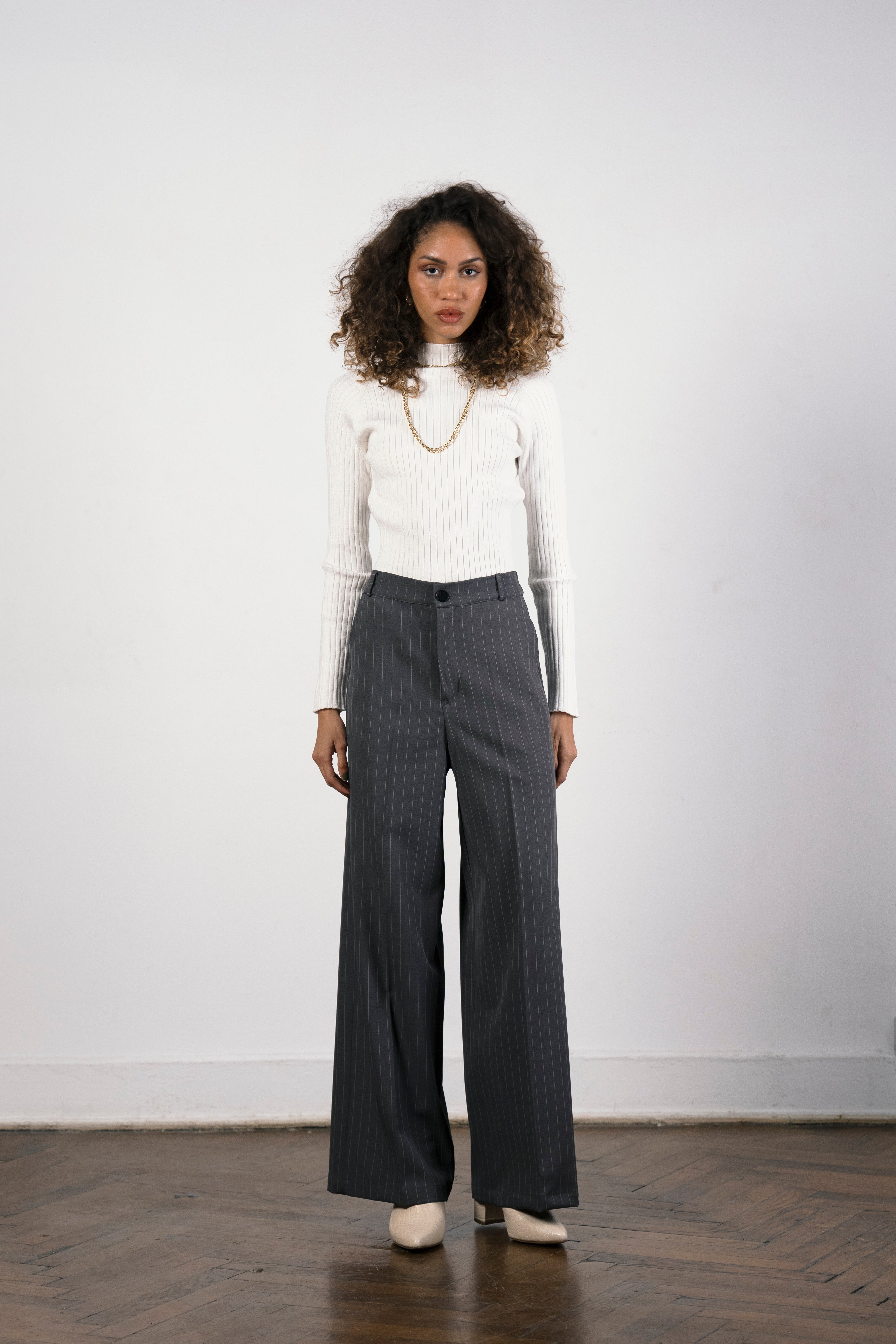 STRIPPED WIDE LEG PANTS-GRAY