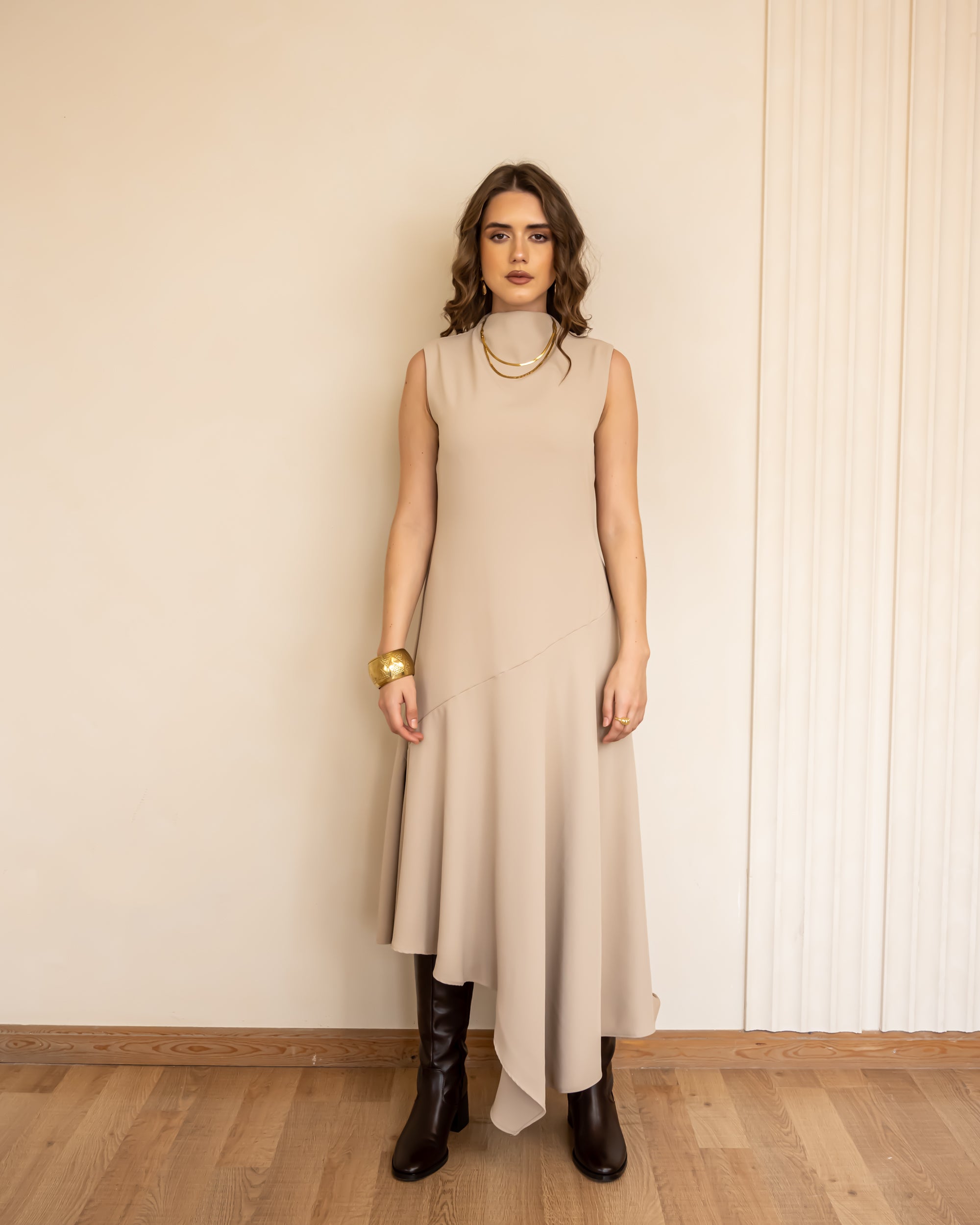 SLEEVELESS HIGH LOW DRESS-BEIGE