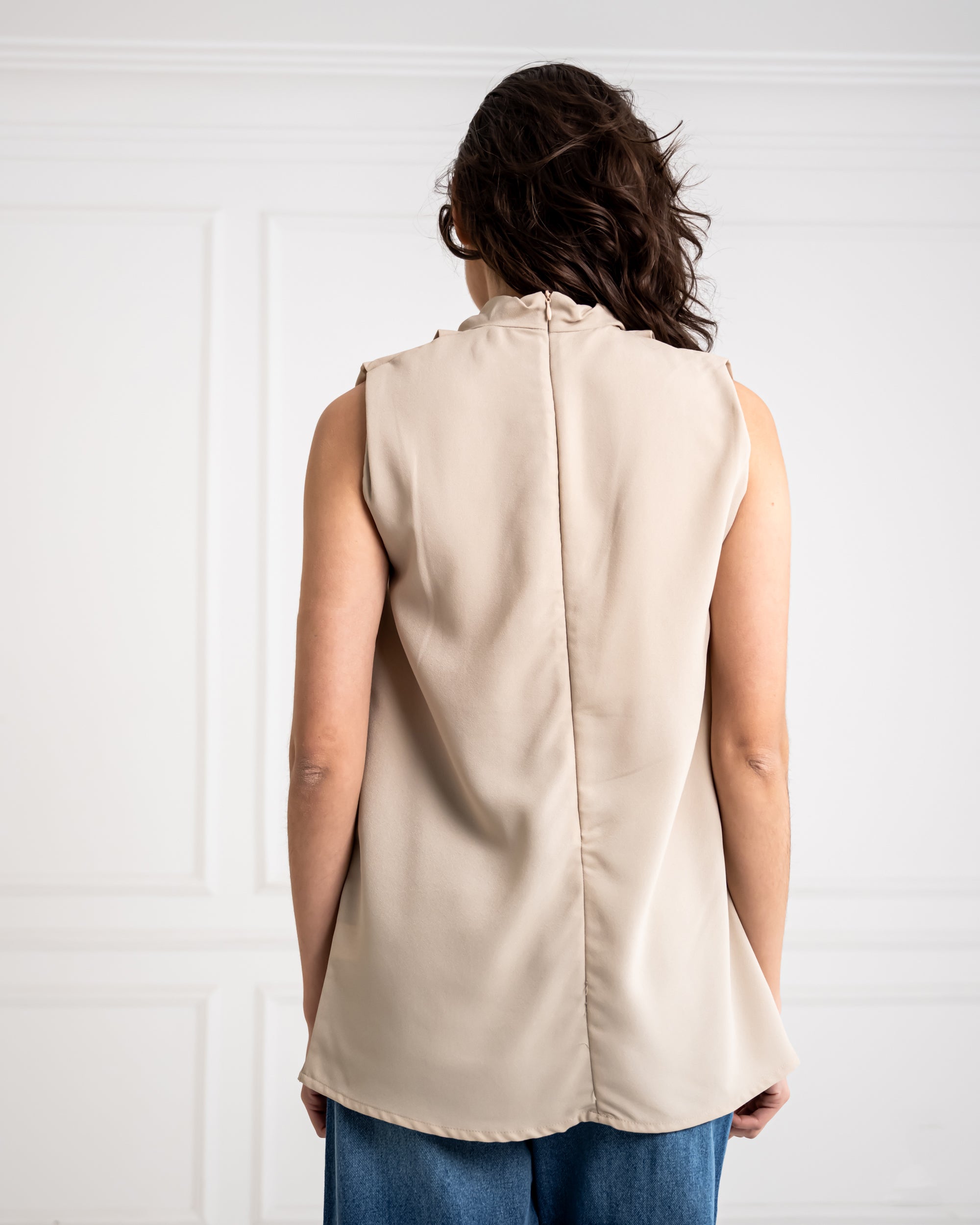 sleeveless drapped top-BEIGE