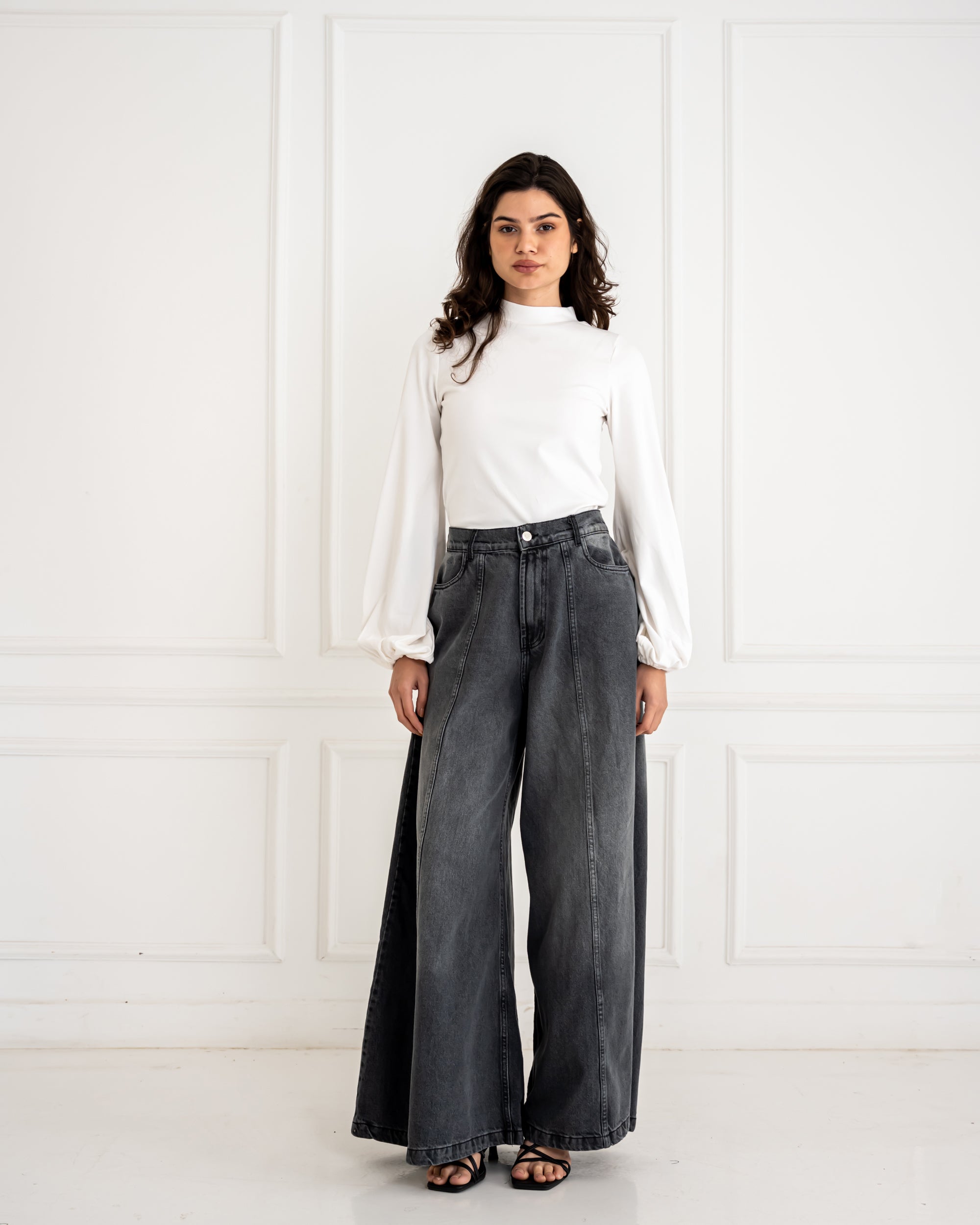 STRIPPED WIDE LEG DENIM PANTS-BLACK