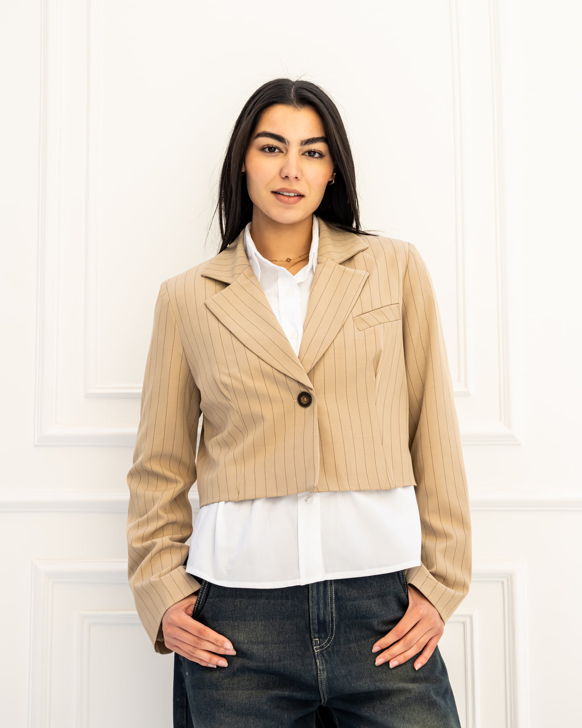 STRIPPED CROPPED BLAZER- BEIGE