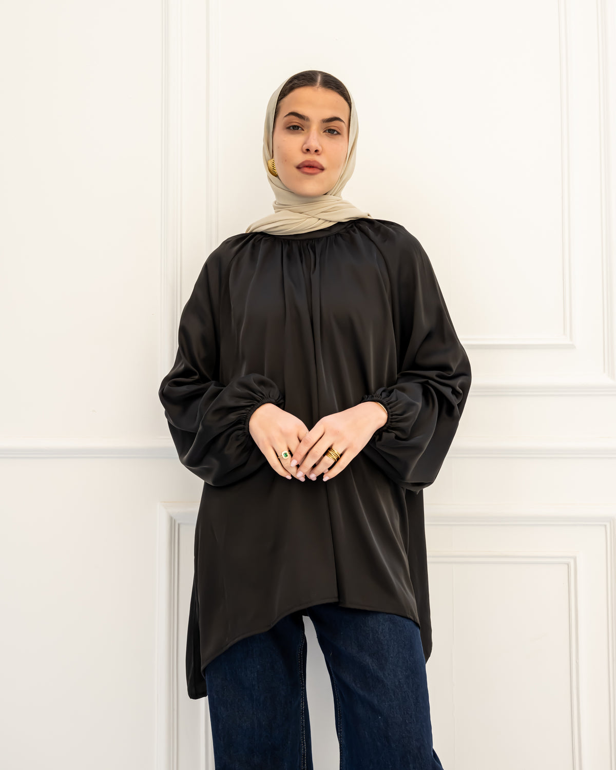 OVERSIZED SATIN BLOUSE -BLACK