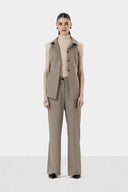 Sleeveless Caroh Vest -BEIGE