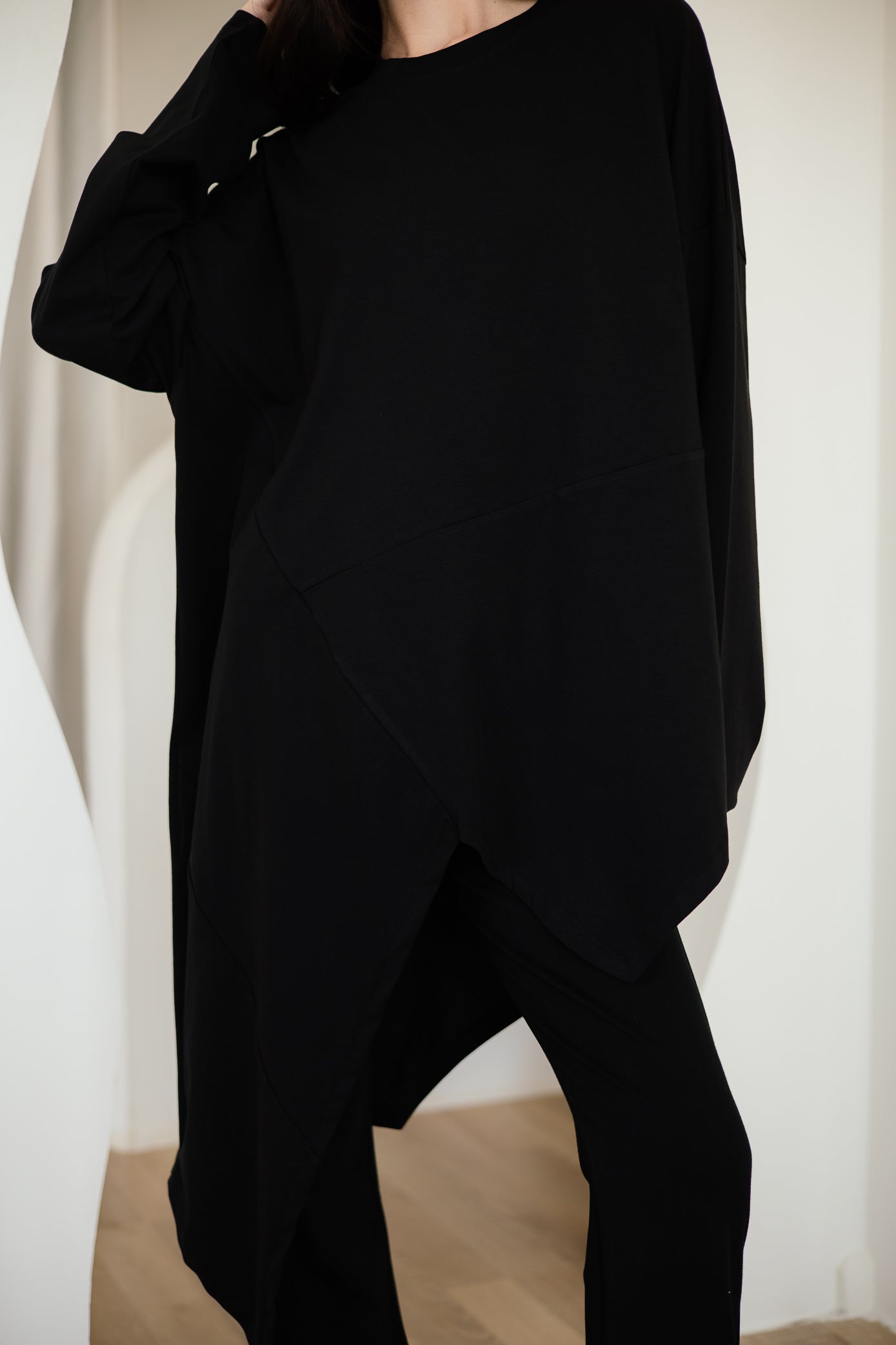 HIGH LOW T-SHIRT