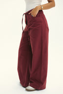 STRAIGHT LEG GABARDINE PANTS -MAROON