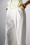 WIDE PLEATED PANTS -OFF WHITE