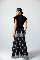 LATTICE BLOOM A-LINE SKIRT -BLACK