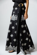 LATTICE BLOOM A-LINE SKIRT -BLACK