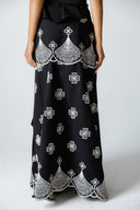 LATTICE BLOOM A-LINE SKIRT -BLACK