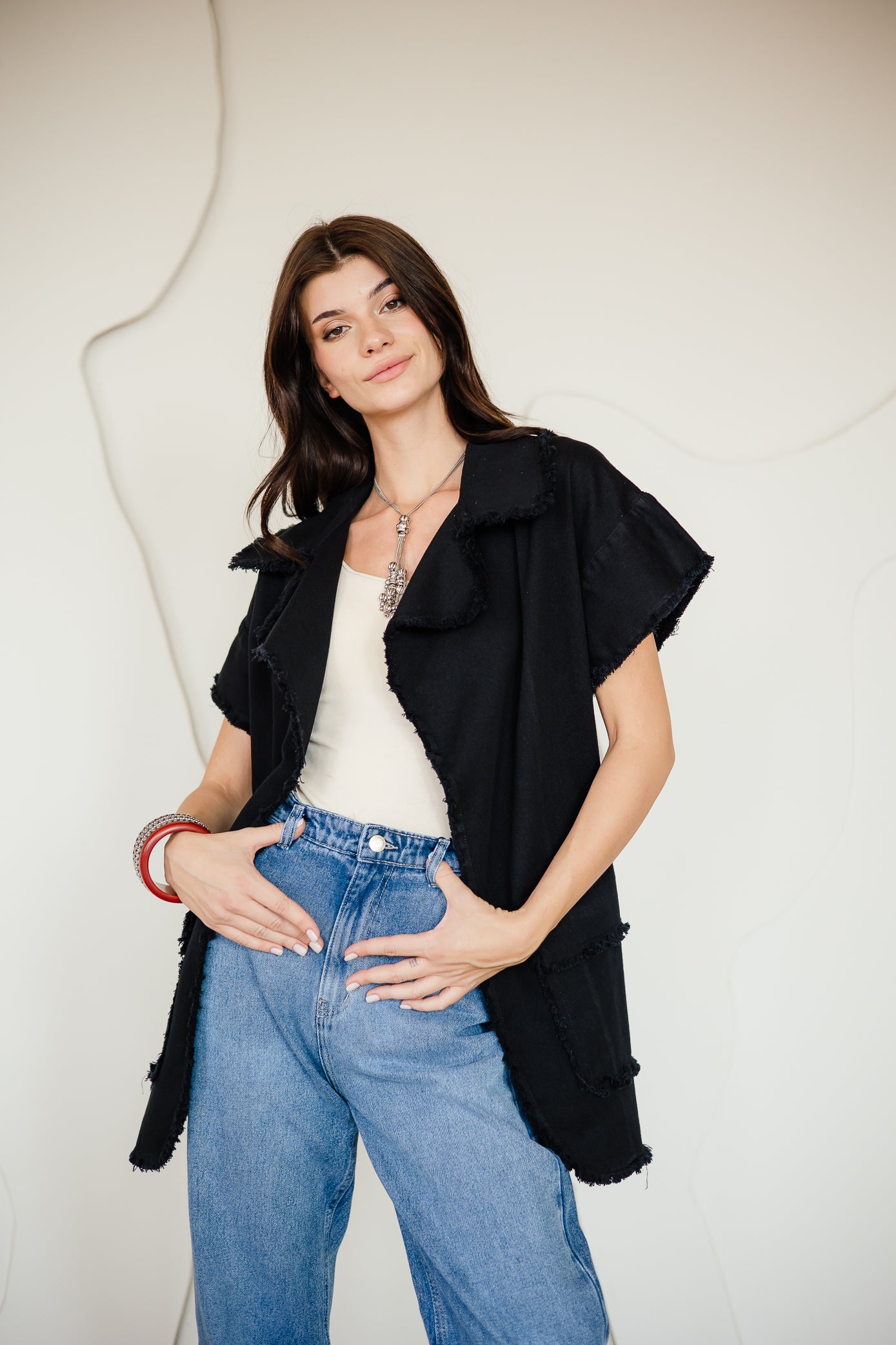 SLEEVELESS GABARDINE JACKET