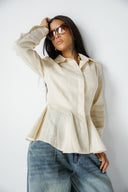 ELEGANT WAIST-FIT SHIRT -CREAMY