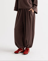 Aura Ribbed Balloon Pants -BROWN