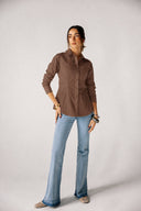 FITTED SHIRT -BROWN