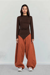 RUCHED HOODED TOP -BROWN